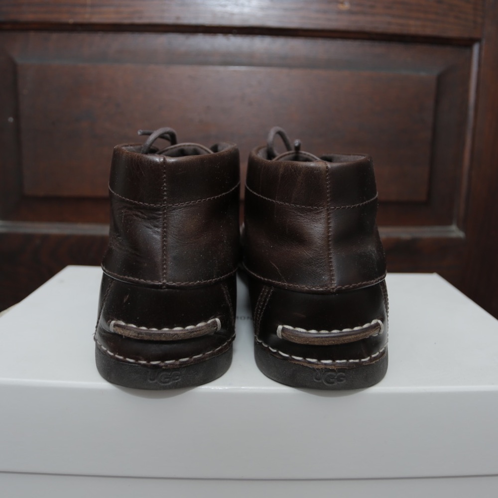 UGG Boots - Picture 2 of 6